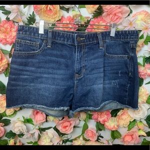 GAP Denim Shorts - Sexy Boyfriend Short